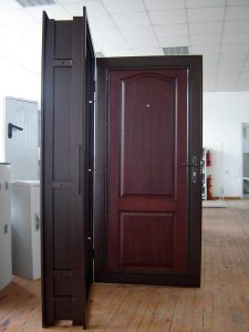 Метални Врати